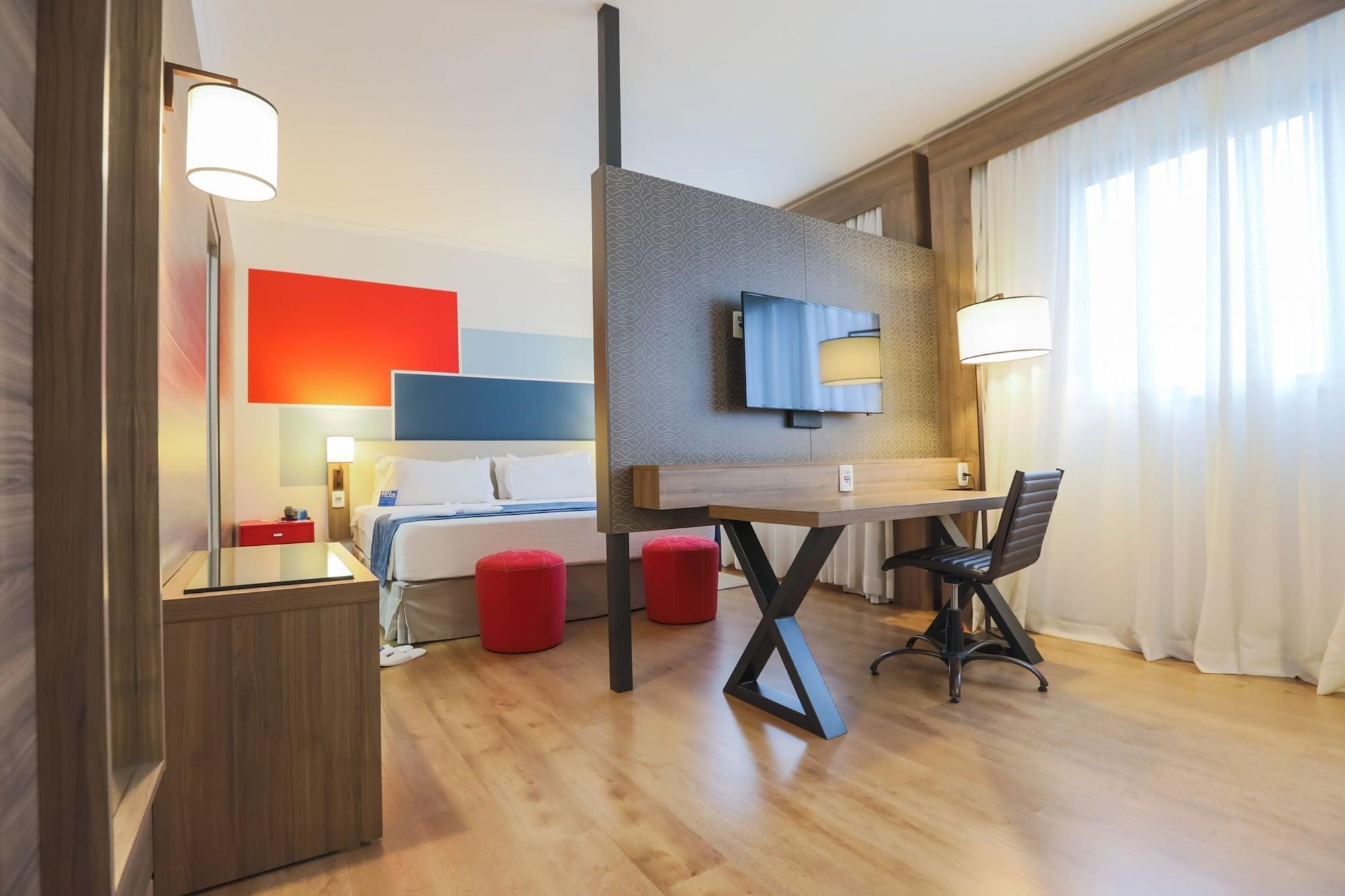 מלון Tryp By Wyndham ריבייראו פרטו מראה חיצוני תמונה