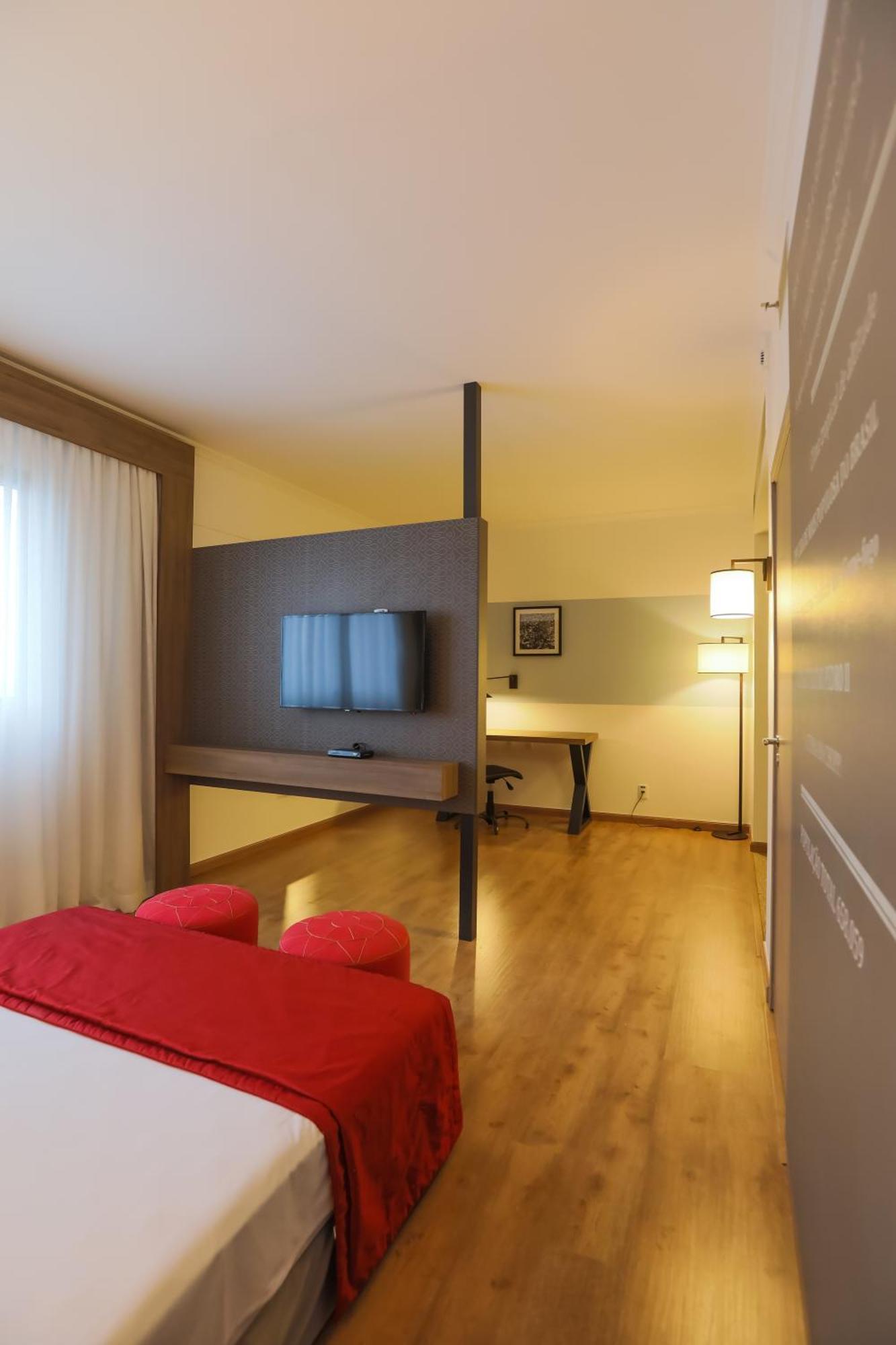 מלון Tryp By Wyndham ריבייראו פרטו מראה חיצוני תמונה A typical room at the hotel