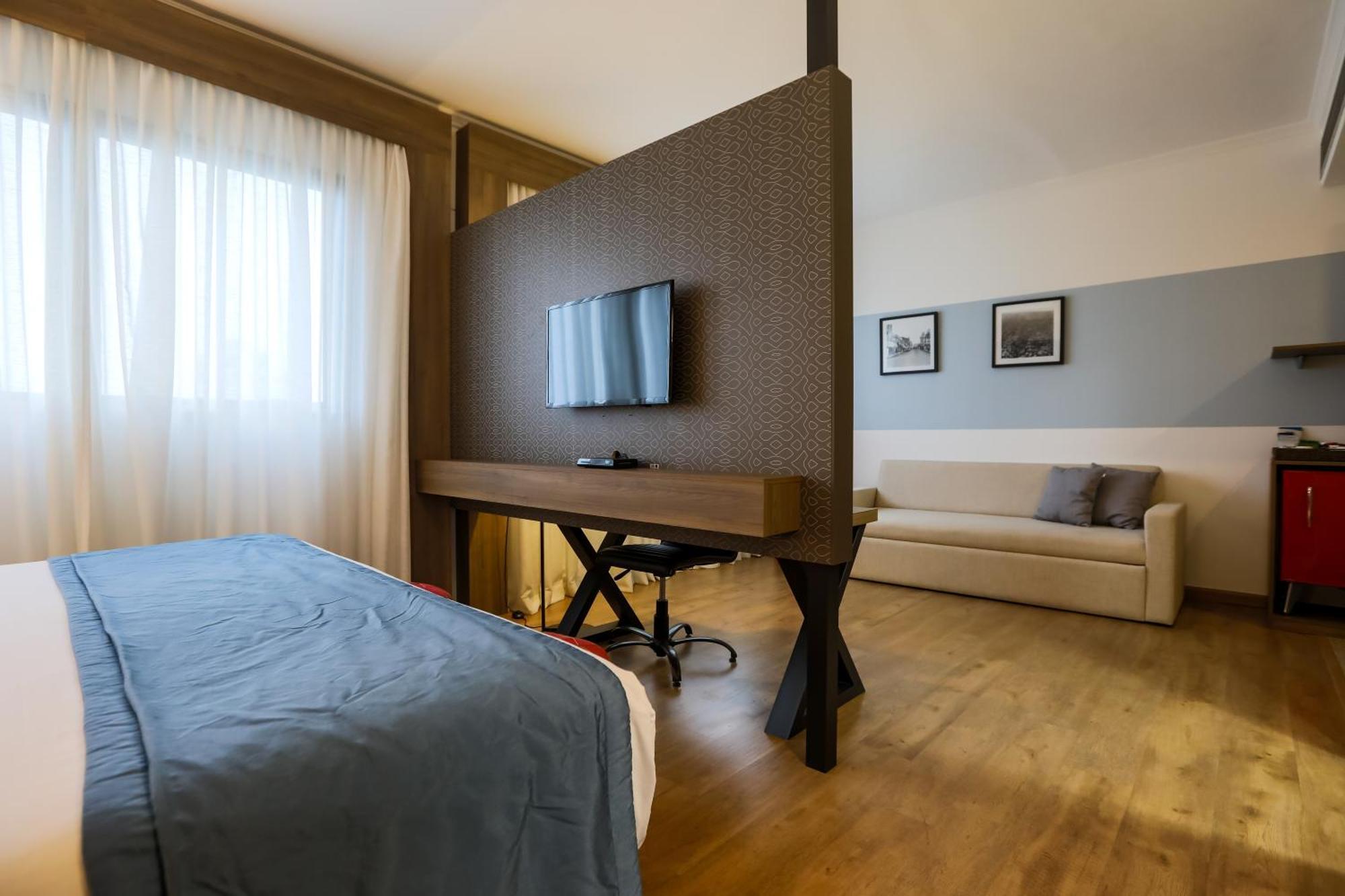 מלון Tryp By Wyndham ריבייראו פרטו מראה חיצוני תמונה