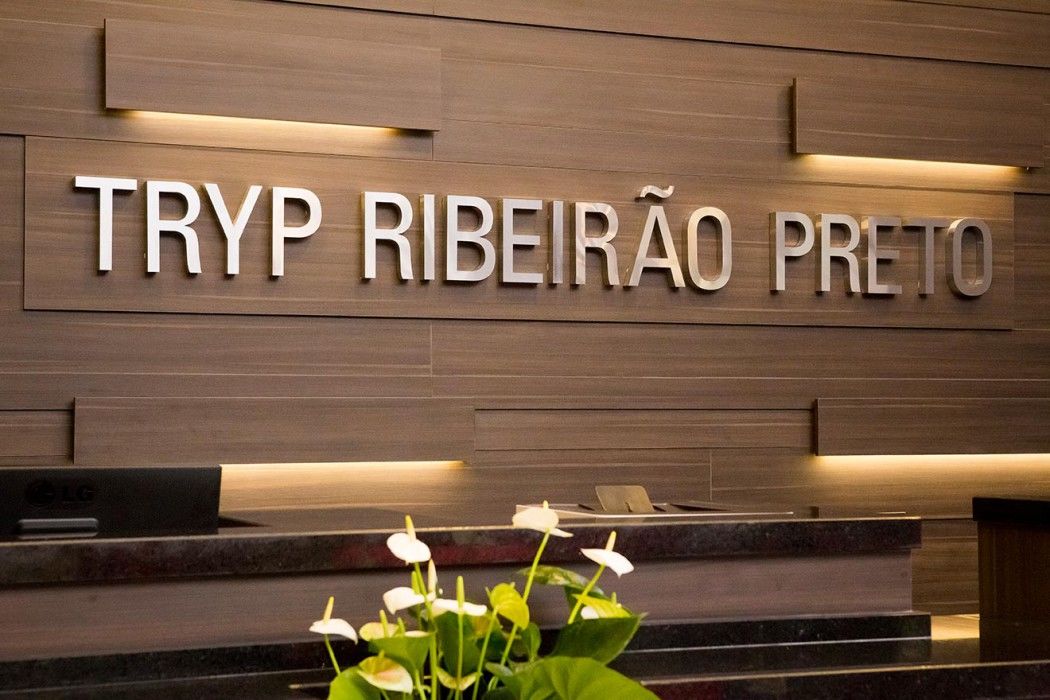 מלון Tryp By Wyndham ריבייראו פרטו מראה חיצוני תמונה